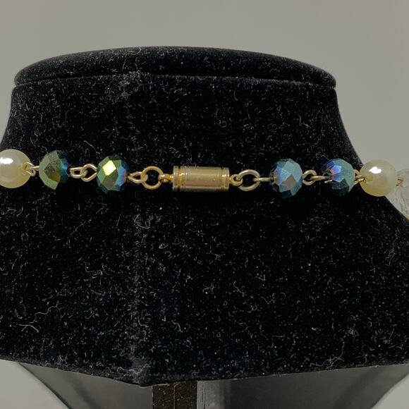 Handmade Artisan Beaded Necklace White Pearlescent Beads Multicolor Gold Tone - Picture 5 of 6